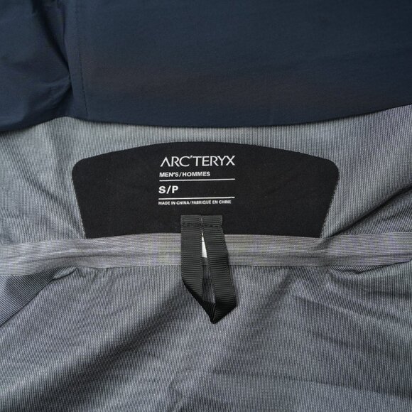 Arc'teryx Beta Lt Jacket Unisex Dark Blue - Picture 8 of 9